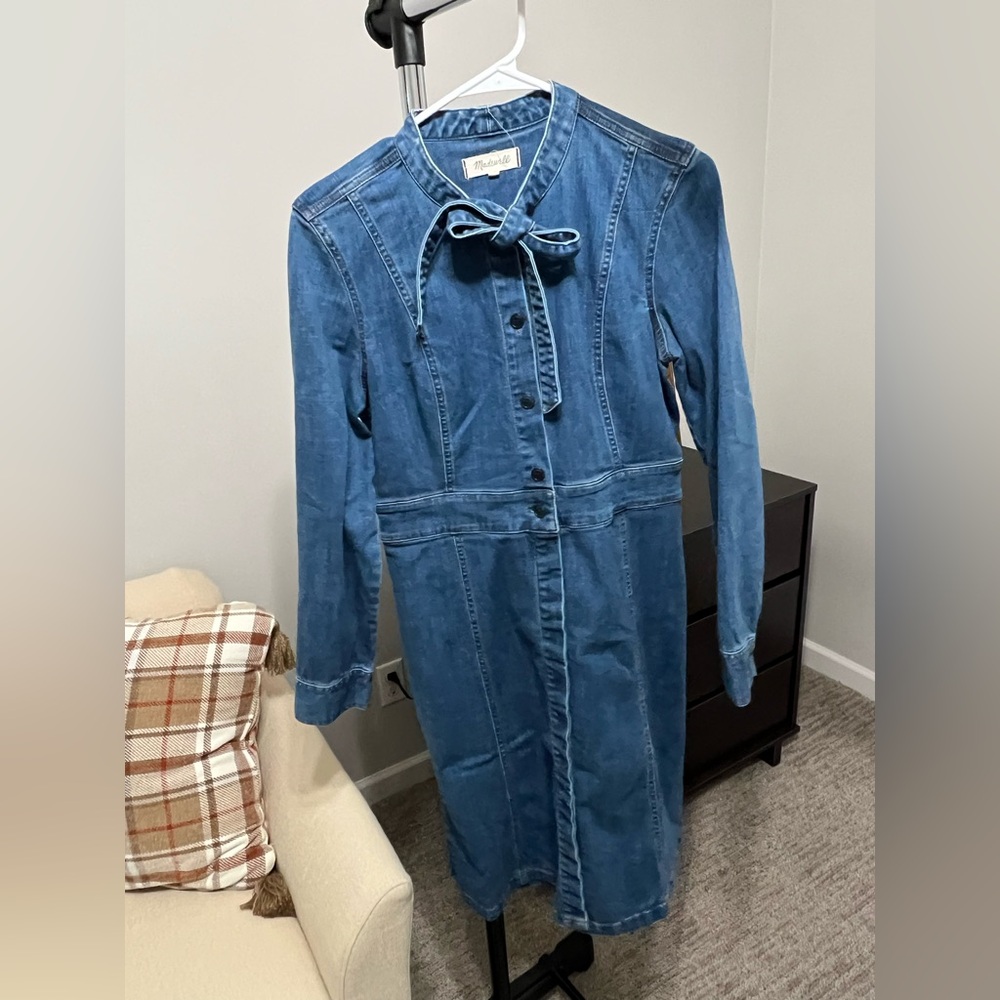 Madewell, knee length, long sleeves button down denim dress, size 12